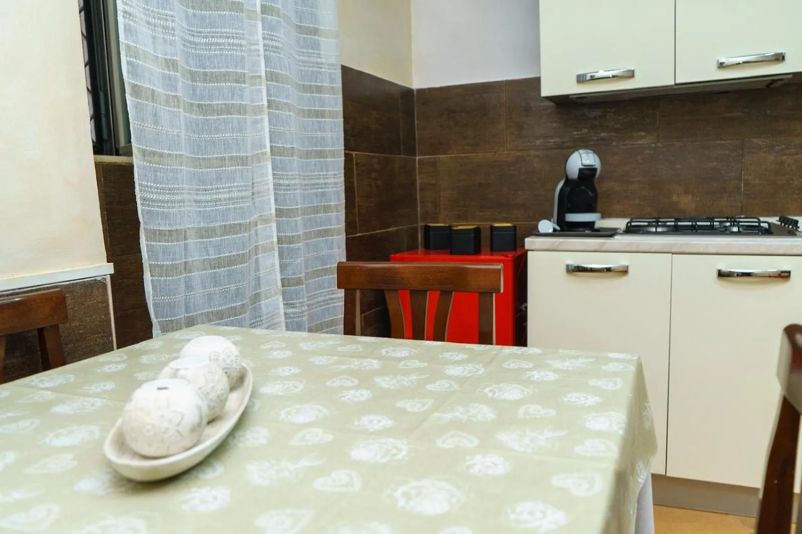 דירות נאפולי Emme House